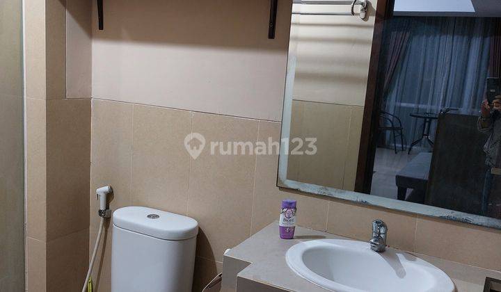 Disewakan apartemen Uresidence2 karawaci Tangerang  connect dgn Lippo super mall, super strategis  , ke UPH bisa jl kaki, luas 65m2, kamar tidur=2, toilet=1, furnished, water heater n mesin cuci 5