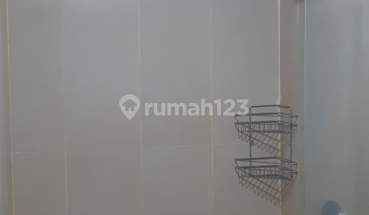 Disewakan apartemen Uresidence2 karawaci Tangerang  connect dgn Lippo super mall, super strategis  , ke UPH bisa jl kaki, luas 65m2, kamar tidur=2, toilet=1, furnished, water heater n mesin cuci 6