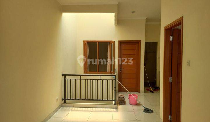 Jual cepat, baru renovasi kosambi baru, Jakarta Barat  Harga terbaik, semi Furnished 1