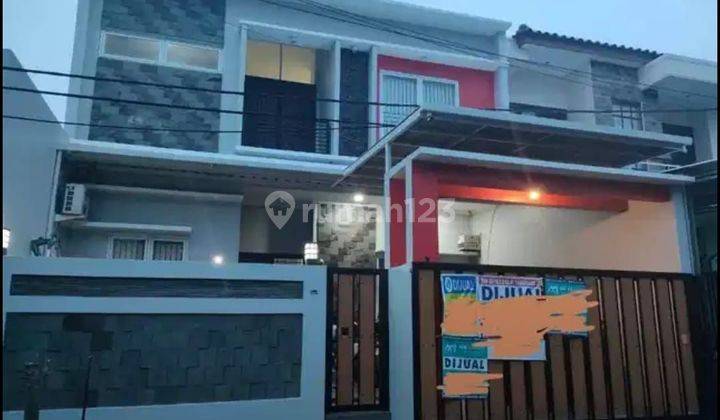 Jual Cepat harga terbaik
Rumah di Taman Semanan Indah (TSI).
Cengkareng
Jakarta Barat
Luas Tanah 135m2
Luas Bangunan 210m2
Dimensi tanah 9x15
2 lantai
Hadap Selatan
Kamar Tidur4+1 
Kamar Mandi. 3
SHM
semi furnish (kitchen set, lemari tempel, lemari pajang 1