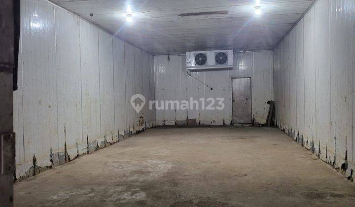 Gudang  Warehouse Di Plumpang Semper, Tj Priok
, Jakarta Utara 
luas Bangunan 1200m²
listrik 272 Kva
air Pdam
lantai Sdh Di Cor
disewakan 600 Jt/ Thn (nego)
excl Ppn
 2