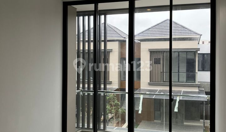 Pantai Indah Kapuk2 New Jakarta City Cluster Kuningan Village Pik2 Spesifikasi: Ukuran: 8 × 15 Luas Tanah: 120 M² Luas Bangunan: 157 M² 2 Lantai Kamar Tidur: 4 + 1 Kamar Mandi: 3 + 1 Deposit: Rp20 Juta 2