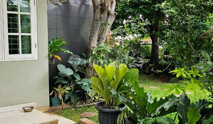 Puri Indah Jakarta Barat- : 15x20m²-luas Tanah : 300m²-luas Bangunan : 420m²-shm-utara Barat-kamar Tidur: 4+1-kamar Mandi : 4+1-ruang Kerja-listrik : 7700w-ac : 10 Unit-water Heater : 2-jet Pump : 1-air : Pam+tanah