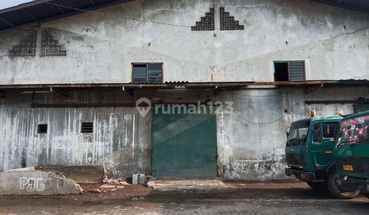 Gudang  Warehouse Di Plumpang Semper, Tj Priok
, Jakarta Utara 
luas Bangunan 1200m²
listrik 272 Kva
air Pdam
lantai Sdh Di Cor
disewakan 600 Jt/ Thn (nego)
excl Ppn
 1