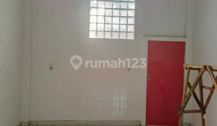 Ruko Mangga Besar Jakarta Pusat - 4.5x27,5m²- Luas Tanah : 99 M2- Luas Bangunan : 330 M2- 3½ Lantai- Ruangan Di Sekat Gipsum : 5 Ruangan- Kamar Mandi: 4 - Listrik (watt)/token : 23.100 Watt- Air : Pam Jaya- Hadap : Timur- Sertifikat : Shm Ruko Mangga Besar Jakarta Pusat - 4.5x27,5m²- Luas Tanah : 99 M2- Luas Bangunan : 330 M2- 3½ Lantai- Ruangan Di Sekat Gipsum : 5 Ruangan- Kamar Mandi: 4 - Listrik (watt)/token : 23.100 Watt- Air : Pam Jaya- Hadap : Timur- Sertifikat : Shm