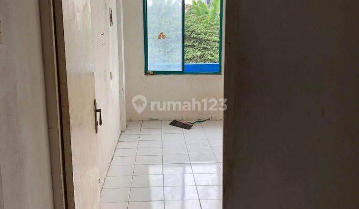 Ruko Palem Pelangi
Jakarta barat
4,5x16 m²
Bangunan 2,5 Lantai
Listrik 3500 watt 2