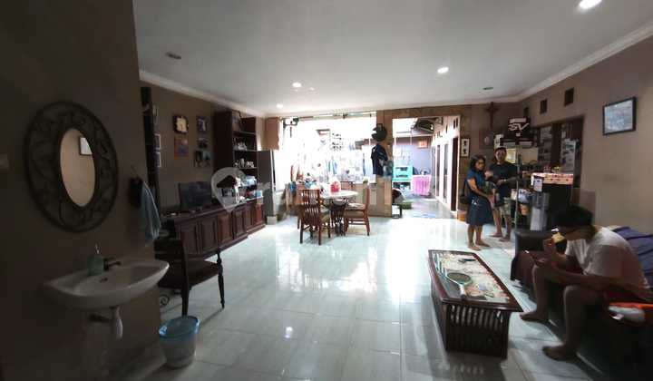 Rumah Tua Kav Dki Jalan Menara Jakarta Barat Luas Tanah 10X25 M² Luas Bangunan 160 M² 3+1 Kamar Tidur 2+1 Kamar Mandi Listrik 3500 Watt Hadap Barat Daya 2