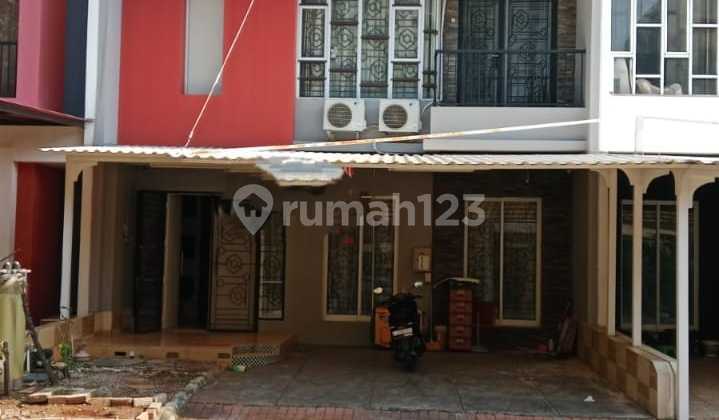 Golf Lake Cengkareng-luas Tanah : 8x20:160m2-luas Bangunan : 250m²- 2lantai -sertificate : Shm-kamar Tidur : 4+1-kamar Mandi : 3+1