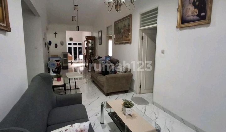 Rumah Metland Puri Tangerang- Luas Tanah 8x20m²=160m2- ⁠luas Bangunan : 100m2- ⁠2 Lantai ( Tdk Full )- ⁠kamar Tidur: 3- ⁠kamar Mandi : 3- ⁠shm- ⁠4400 Watt- ⁠air : Pdam 