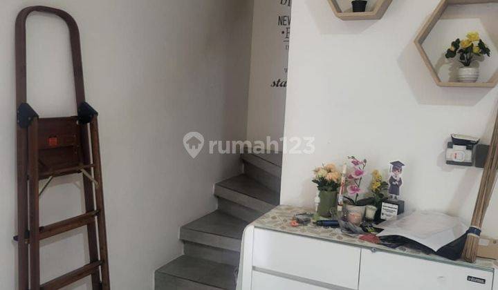 Rumah  2 Lantai  Siap Pakai
furnished Lengkap
perum Mawar
joglo Kembangan
jakarta Barat
harga Terbaik
luas Tanah 5x21.3 (105)
luad Bangunan 210
kamar Tidur 3
kamar Mandi 3
listrik : 4400watt
surat: Shm 2