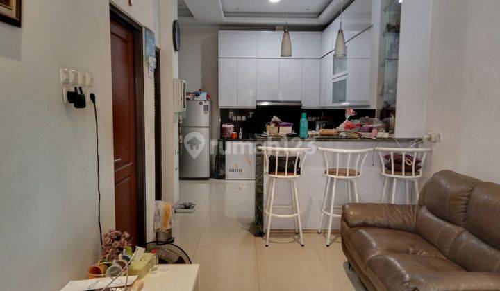 Rumah Metro Permata
tangerang

luas Tanah : 72 M2 (6x12)
luas Bangunan: 160 M2
3,5 Lantai
kamar Tidur: 5+1
kamar Mandi: 3+1
shm
hadap Selatan
bangunan Baru Th 2019, Kokoh
air Sumur Jetpump 3 Titik
pln 4400 Kwh
furnished: Ac 5, Water Heater Solarhart 1