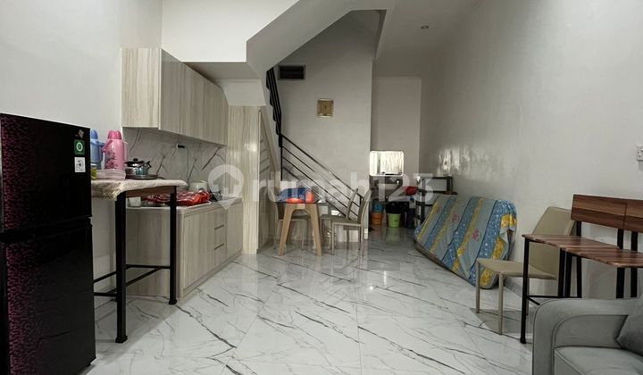 House in Muara Karang, North Jakarta, Beautiful Move-in Ready House 4x15=3 Floors Bedroom 3+1, Surrounded by Culinary Spots House in Muara Karang, North Jakarta, Beautiful Move-in Ready House 4x15=3 Floors Bedroom 3+1, Surrounded by Culinary Spots