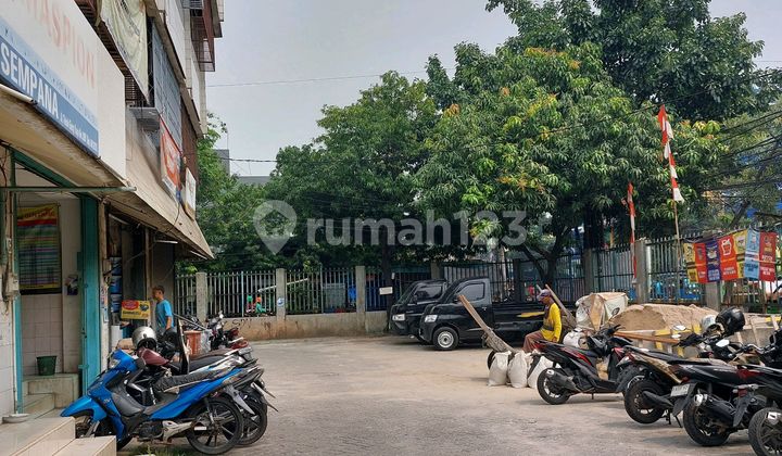 Teluk Gong Raya Shop House, North Jakarta, Suitable for Business, Strategic Location, 4x15=3.5 Floors, Bathrooms=3, Bedrooms=3, AC Units=2, Water Heaters=1. 2