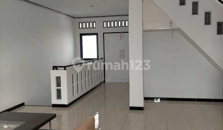Poris Indah Cluster Grand Poris Tangerang Jual Cepat 6X15 3,5 Lantai Kamar Tidur 6+1 Kamar Mandi 3 Air Pam Listrik 4400Kwh Toren Atas dan Bawah SHM 2