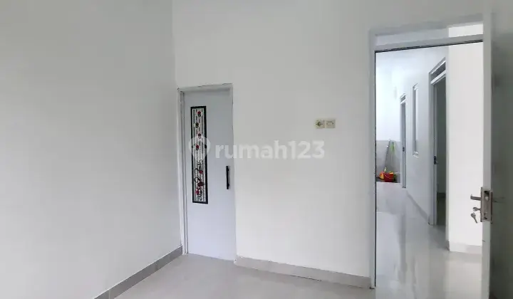 Rumah minimalis modern mewah 3 kamar tidur di cibubur timur 3