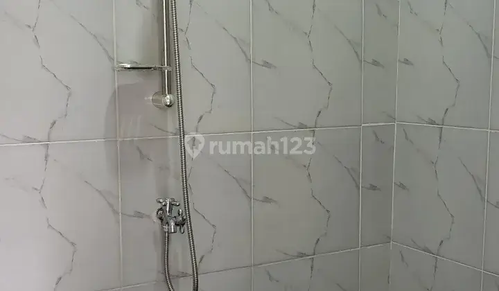 Rumah minimalis modern mewah 3 kamar tidur di cibubur timur 10
