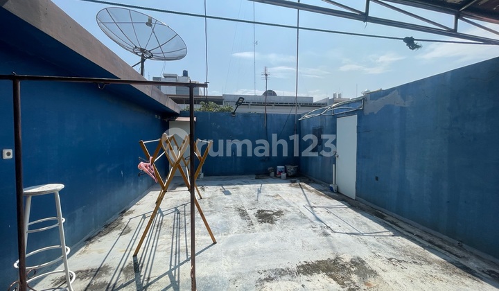 Muara Karang Hook House Cheap Affordable Price Suitable for Renovation 2