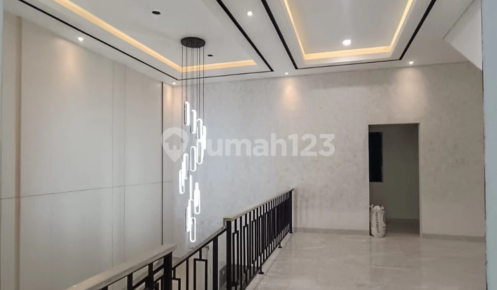 Rumah Taman Palem Bagus 3 Lantai Blok Favorit Harga Murah 2