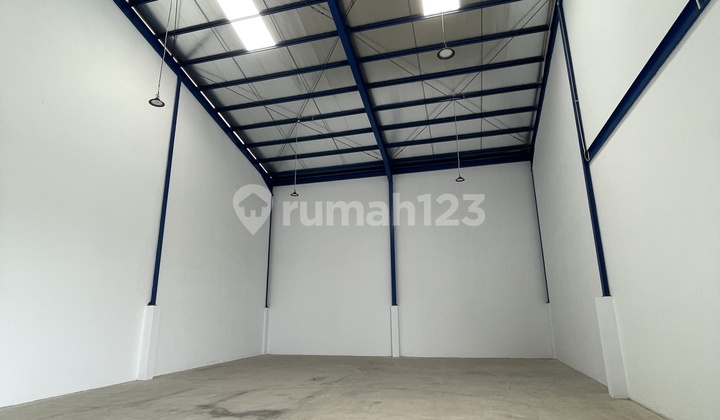 New Kamal Warehouse Container Access Ready to Use at an Affordable Price New Kamal Warehouse Container Access Ready to Use at an Affordable Price