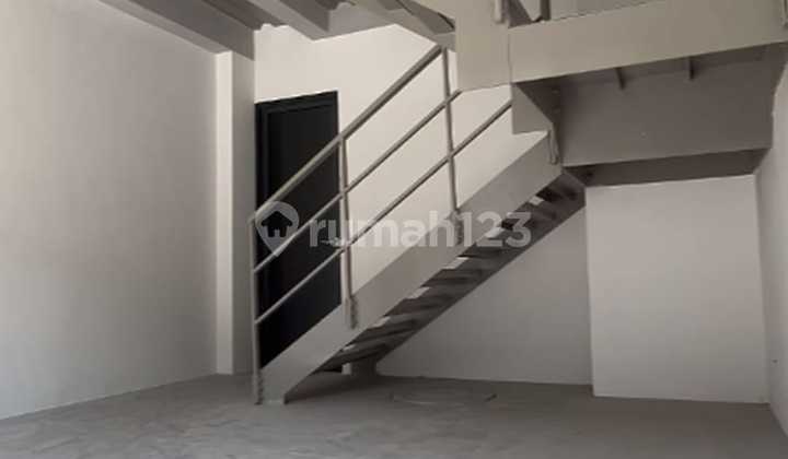 Dutaindah Warehouse, Container Access, Low Price, Ready to Use.