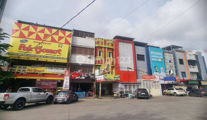 Ruko 3 Setengah Lantai Poros Jalan Boulevard Makassar 2