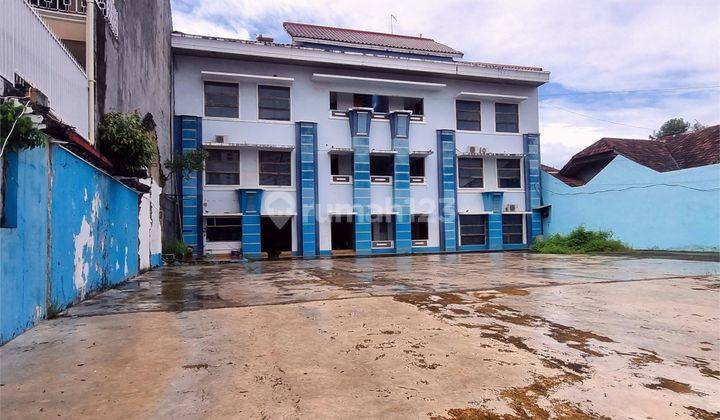 Gedung 3 lantai di area pettarani makassar 1
