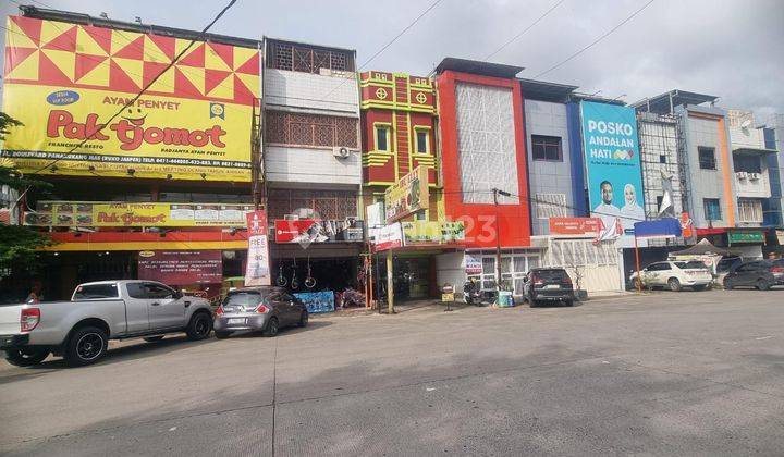 Dijual Ruko 3 Setengah Lantai Poros Jalan Boulevard Makassar 1