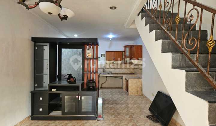 For Sale 2-Story House in Taman Palem Lestari Tangerang 2