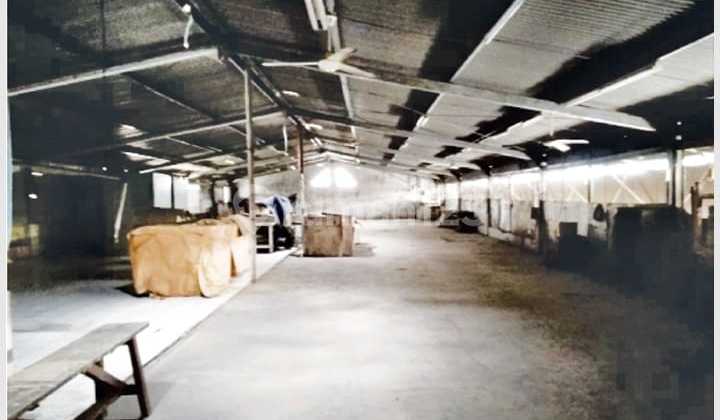 Dijual Pabrik di Muara Kamal 2,5 Lantai, Harga Masih bisa Nego