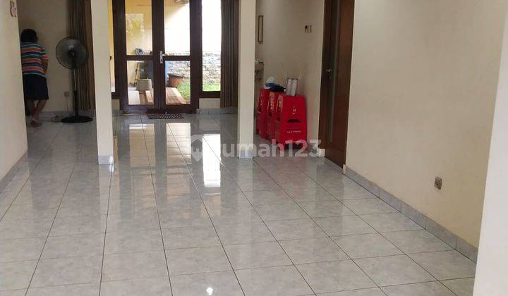 Dijual Rumah di Griya Loka Bsd, Tangerang 1