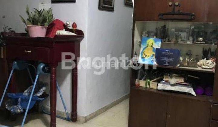 Dijual Rumah Lokasi Strategis di Kebayoran Lama, Jakarta Selatan 1