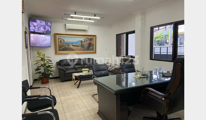 Price Drop! Quick Sale Residential House/Warehouse in Gajah Mada Price Drop! Quick Sale Residential House/Warehouse in Gajah Mada