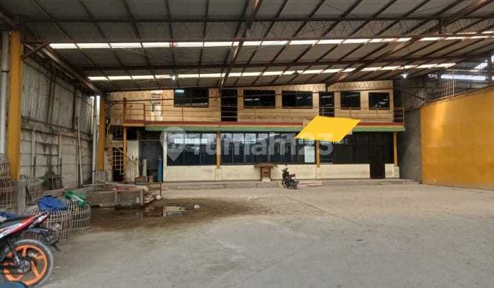 Warehouse Plot for Sale in Cipondoh, Can Accommodate 40-Foot Containers