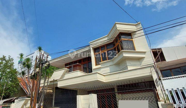 Rumah Mewah lantai Marmer di Pleburan 3