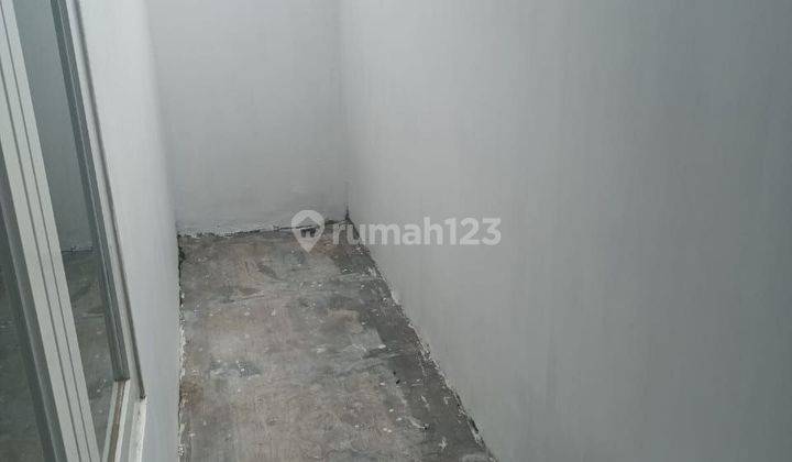 Rumah 2 lantai SHM di belakang kampus Binus Araya Malang