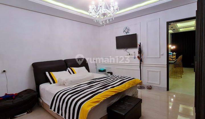 Rumah Baru Full Furnished 2 Lantai di Bandara Palmerah
Cemorokandang
Kota Malang Dekat Exit tol Sawojajar 