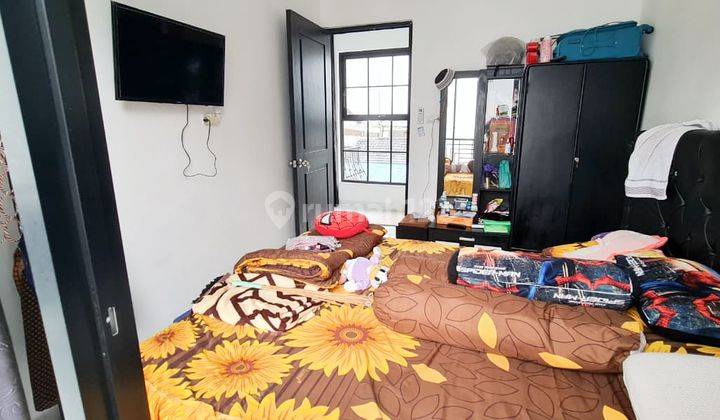 Rumah Baru Full Furnished 2 Lantai di Bandara Palmerah
Cemorokandang
Kota Malang Dekat Exit tol Sawojajar 