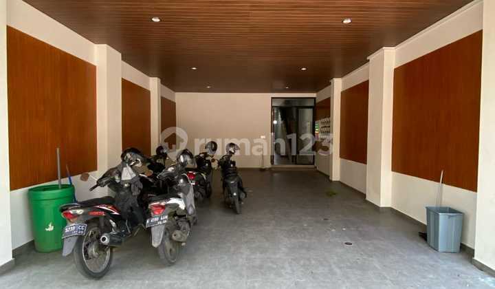 Best Occupancy 3-Storey Boarding House with SHM Near Campus on Jl. Borobudur, Malang City 2