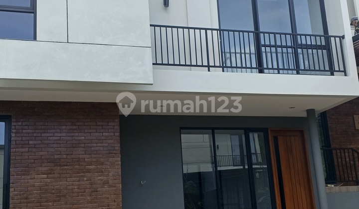 Rumah Siap Huni SHM Dp 1 Juta Kawasan Elite Tidar Malang