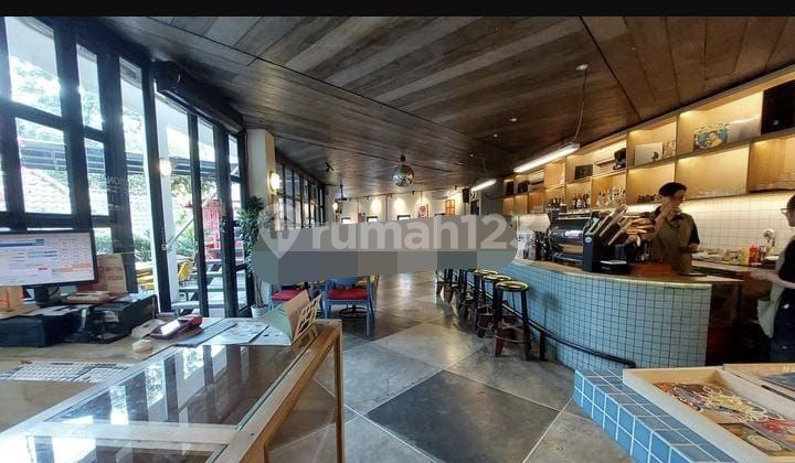 Ruang Usaha Luas 3 Lantai Mainroad Dr. Otten untuk Usaha F&B Ruang Usaha Luas 3 Lantai Mainroad Dr. Otten untuk Usaha F&B