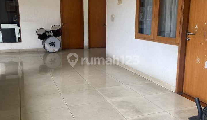 Quick Sale of Large L-Shaped House in Pagar Asih Area 2