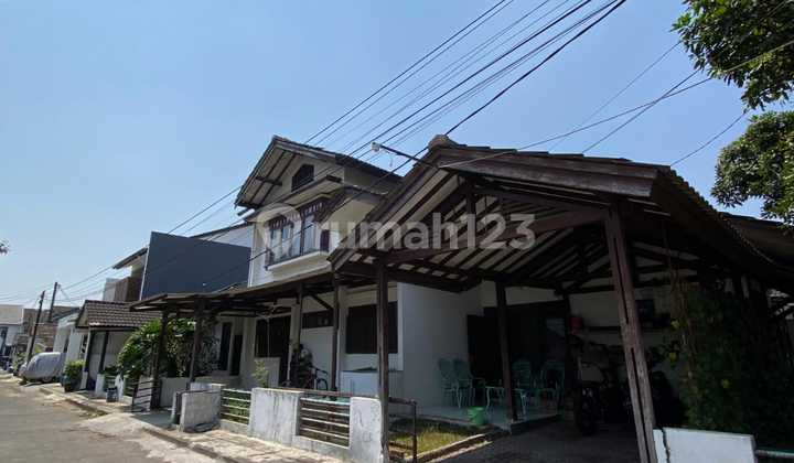 Rumah Hook Luas di Kopo Permai bisa Renov Jadi Hunian Nyaman Rumah Hook Luas di Kopo Permai bisa Renov Jadi Hunian Nyaman