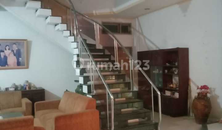 Parakan Asri Batununggal Hook House: Land Area 403, 6+1 Bedrooms, For Sale/Rent 2