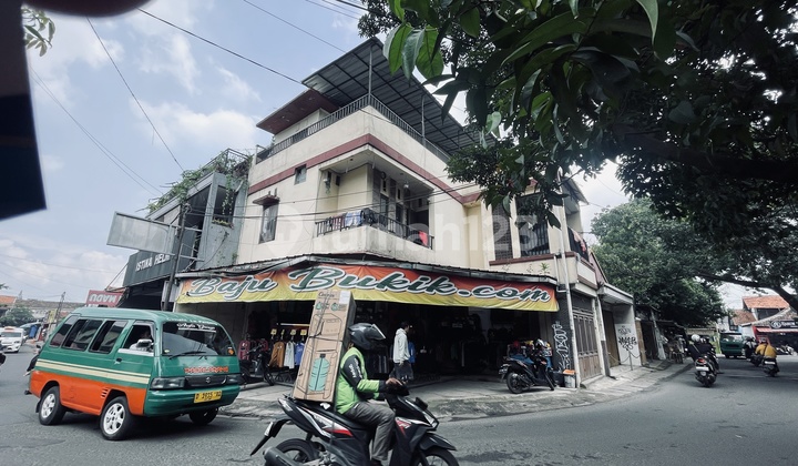 For Sale: Shop House Hook on Cimahi Main Road, Busy Area, 3 Floors 1
