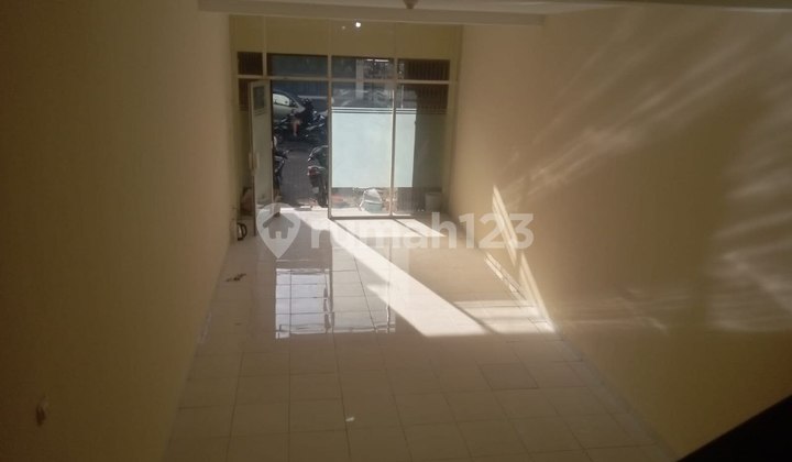 Ruko Ciawitali Cimahi: Ramai, Listrik 2200W, Cocok Buat Usaha Ruko Ciawitali Cimahi: Ramai, Listrik 2200W, Cocok Buat Usaha