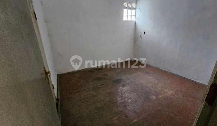 Ruko Jalan Utama Kopo 1,5 Lantai Lokasi Strategis Cocok Usaha