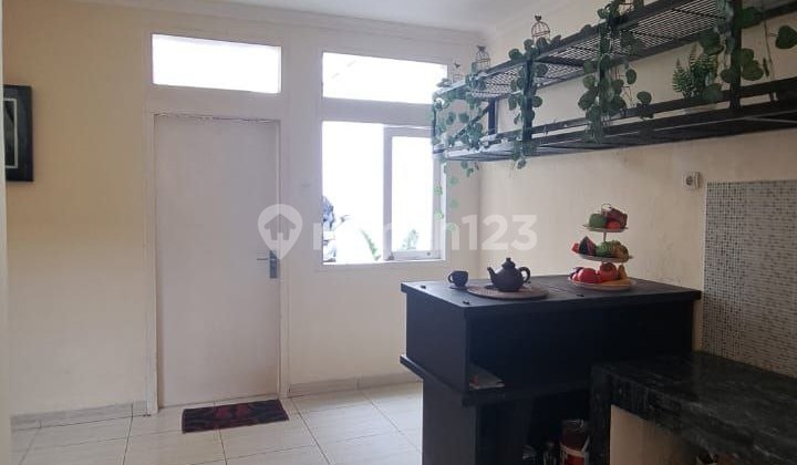 Strategic House in Bandung, Suitable for Office or Boarding near Asia Africa Strategic House in Bandung, Suitable for Office or Boarding near Asia Africa