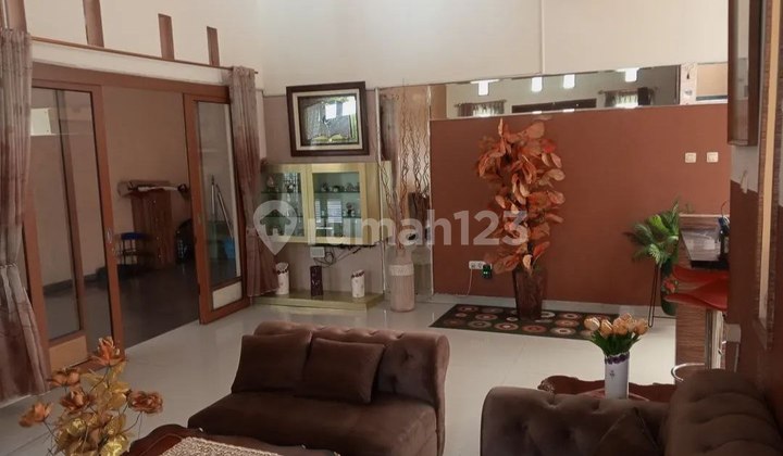 Minimalist House Pasteur Wing: Land Area 210, Near Toll Road, Negotiable Price 2