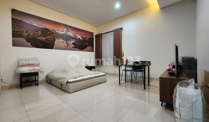 For Sale 2-Storey Singgasana House, Land Area 133/Building Area 200, Strategic Location in Bandung City 2