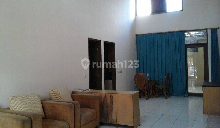 Rumah asri dan nyaman buat ditinggal. 2